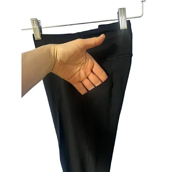 Lululemon Women High-Waisted Black Capris Leggings With Pockets, cropped yoga, 4 - Picture 4 of 9